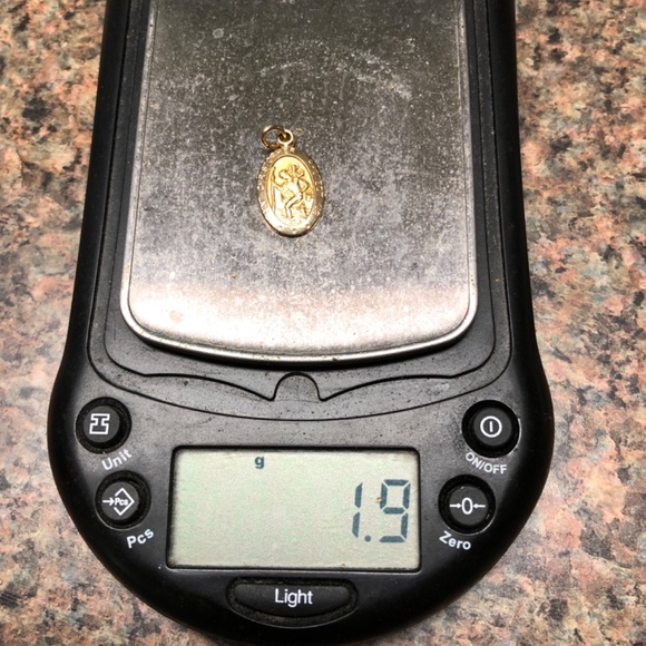 14kt saint Christopher pendant - Picture 5 of 5